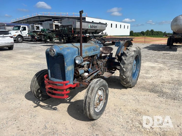 ford-600-image-13