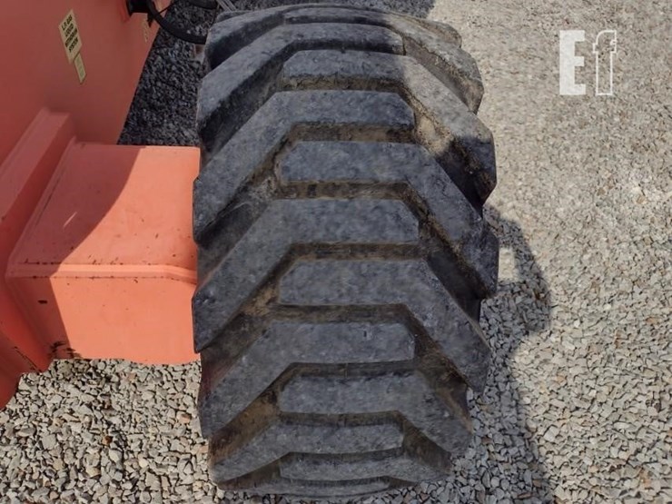 2009-jlg-800a-image-17