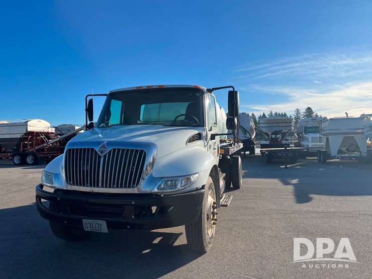 2007-international-durastar-4300-image-29