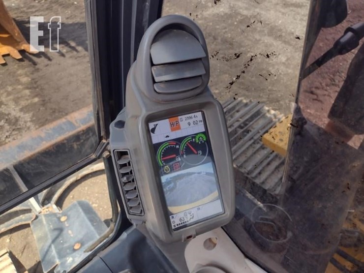2020-deere-130g-image-7