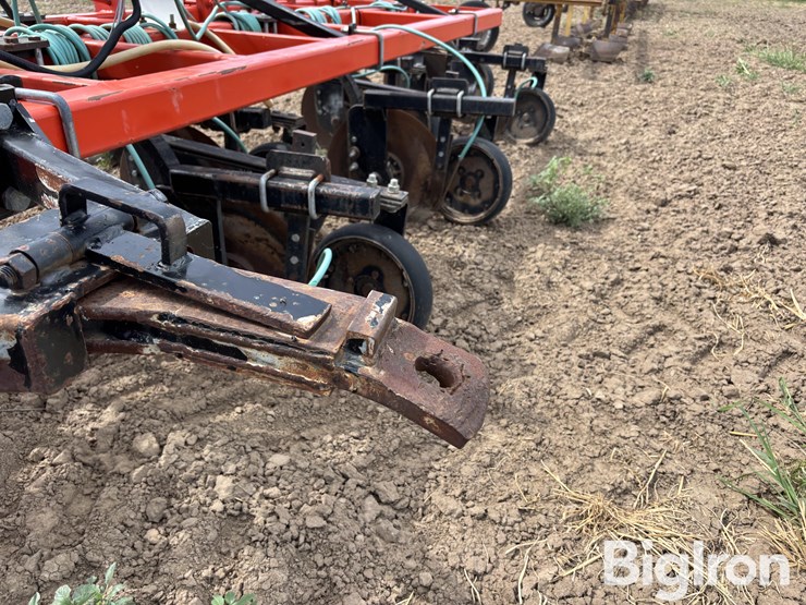 shop-built-fertilizer-side-dressing-bar-image-9