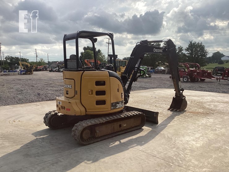2017-deere-35g-image-5