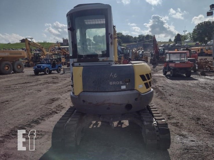 kobelco-sk45sr-ii-image-4