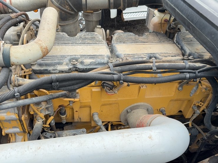 2003-peterbilt-379-image-21