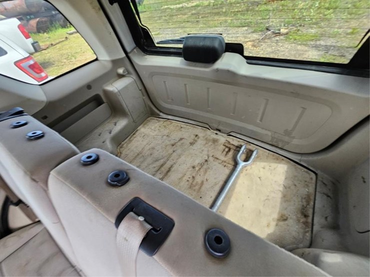 2011-ford-escape-image-10