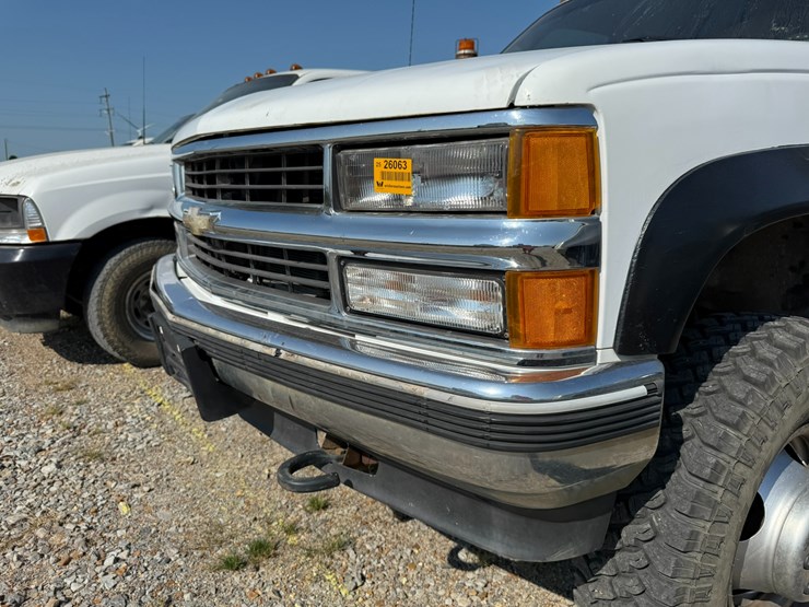 1996-chevrolet-3500-image-25