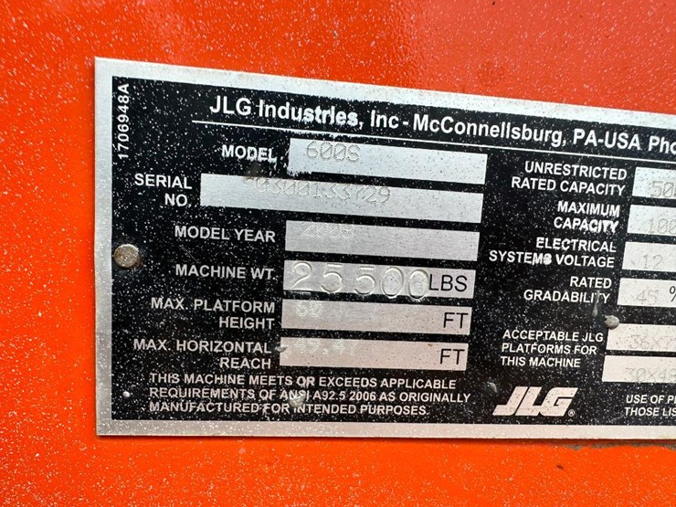 2008-jlg-600s-image-42