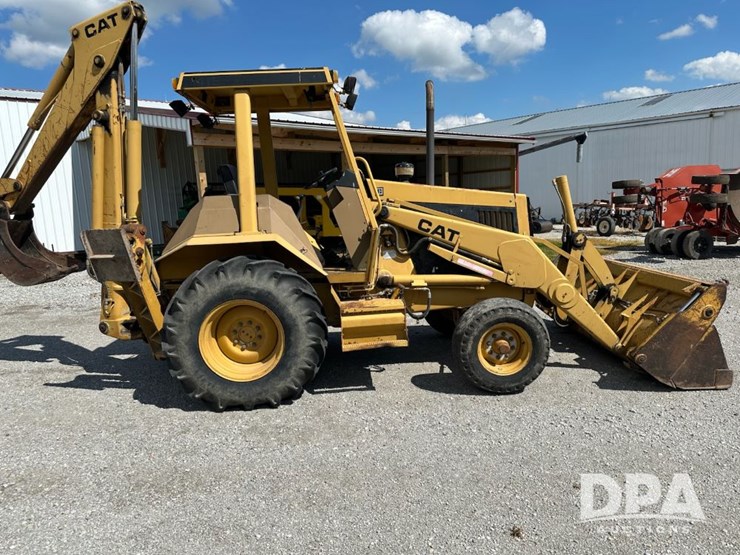 1989-caterpillar-416-image-3