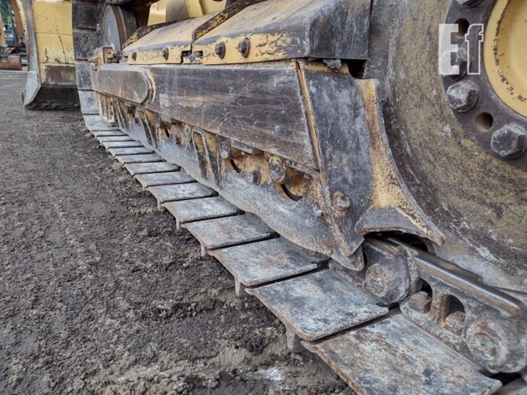 2004-deere-650h-xlt-image-24