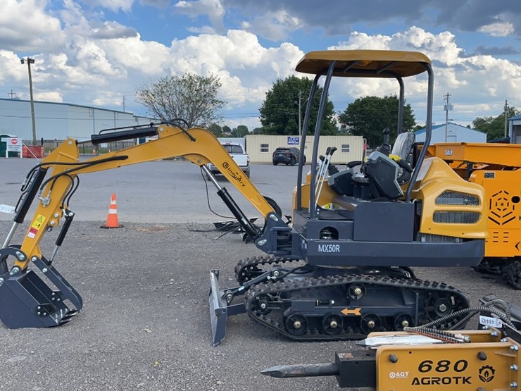 #2019-•-2025-cfg-mx50r-mini-excavator-image-12
