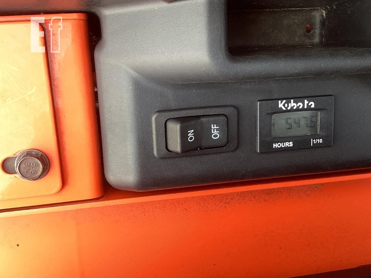 2014-kubota-z121s-image-9