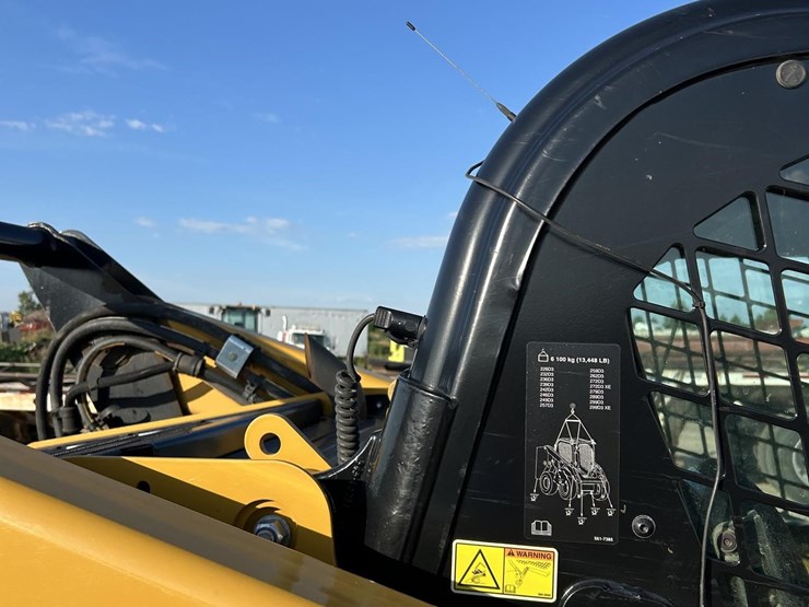 2019-caterpillar-262d3-image-17