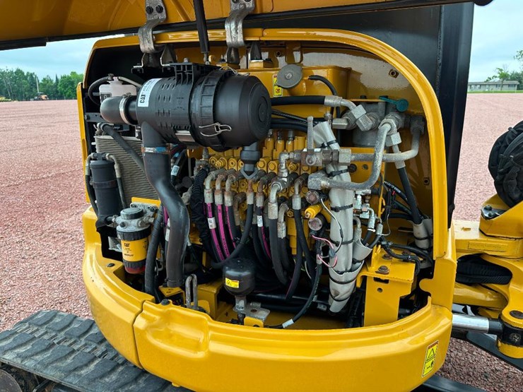 2019-caterpillar-303.5e2-cr-image-49