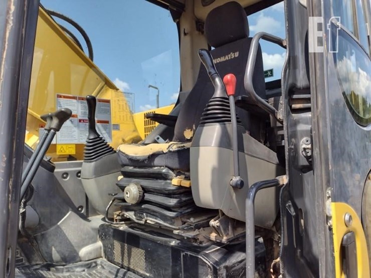 2011-komatsu-pc228us-lc-8-image-14