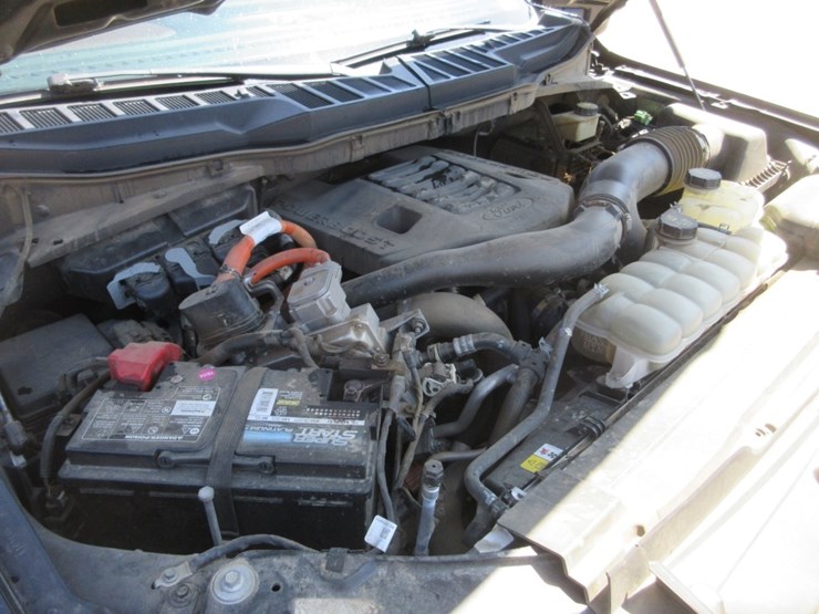 2022-ford-f150-lariat-image-5