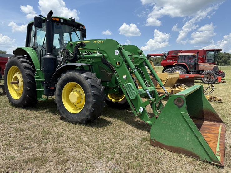 2019-john-deere-6155m-image-3