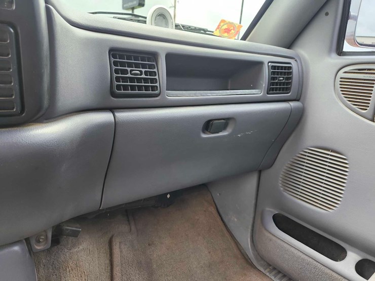 1996-dodge-ram-1500-image-13