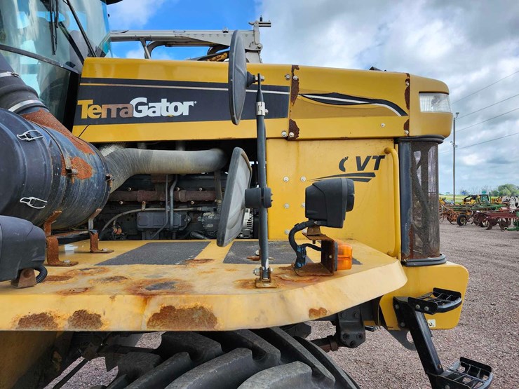 terra-gator-8400-applicator-image-12