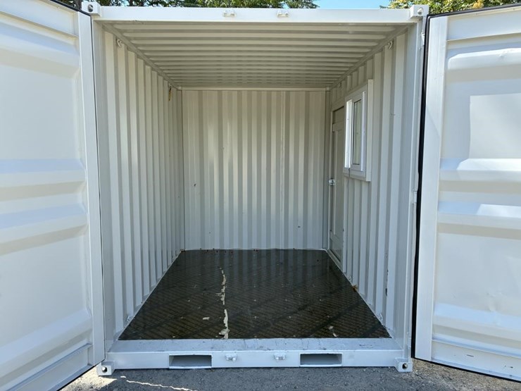 10'-shipping-container-image-5