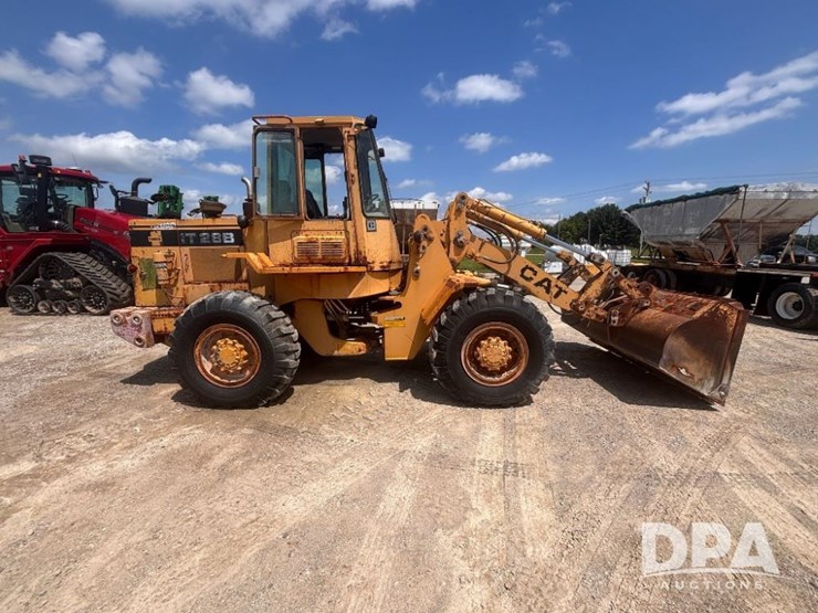 1989-caterpillar-it28b-image-3