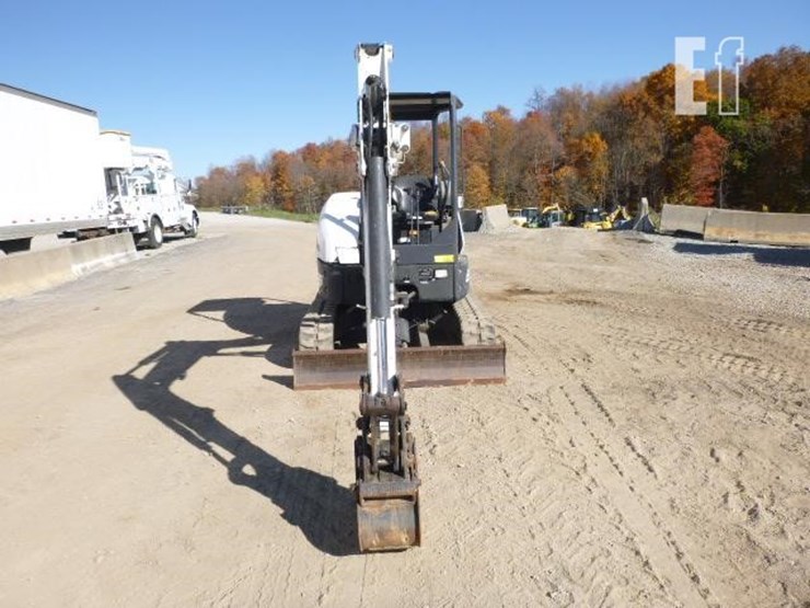 2017-bobcat-e35-image-2