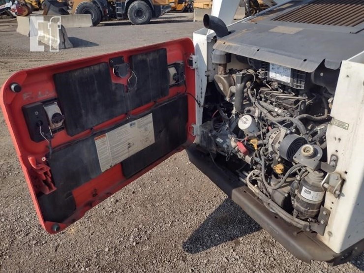 2020-bobcat-t650-image-37