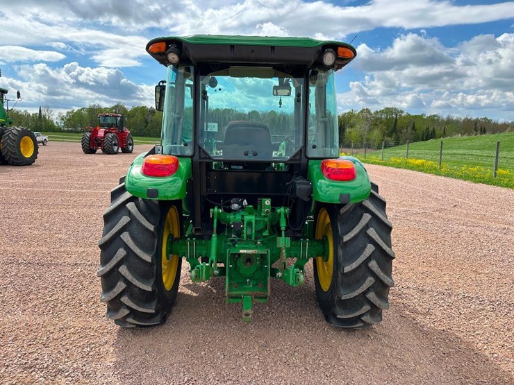 2020-john-deere-5075e-image-5