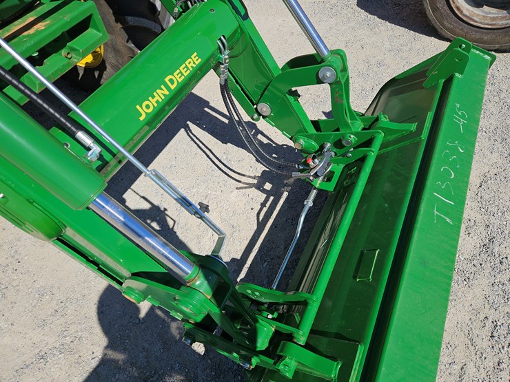 2021-john-deere-6155m-image-5