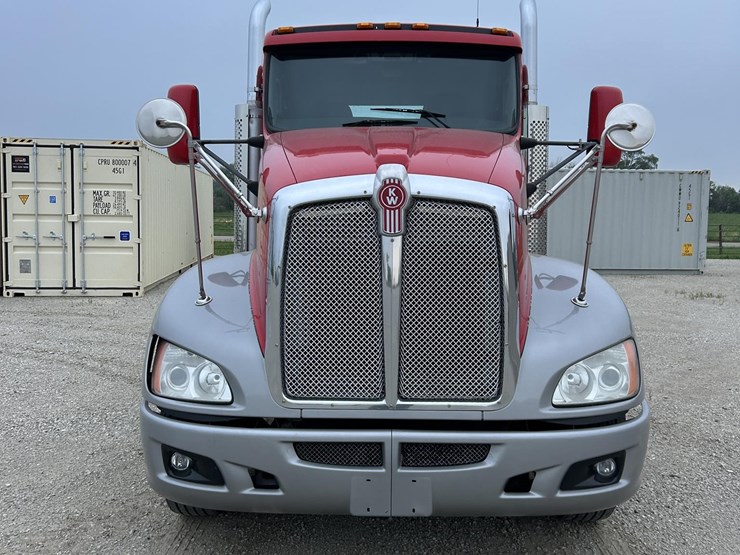 2014-kenworth-t600-image-2
