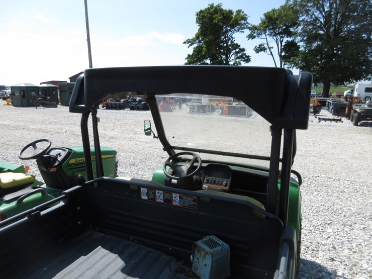 john-deere-gator-image-5