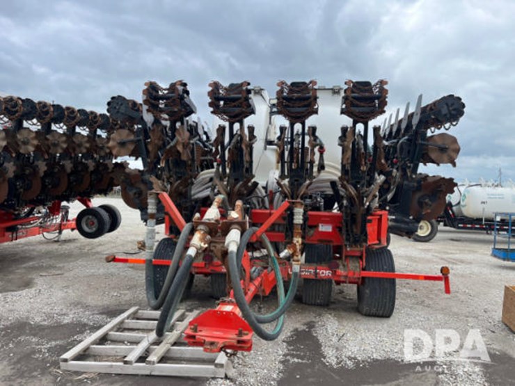 2017-kuhn-gladiator-1205-strip-till-bar-(jn2500)-image-7