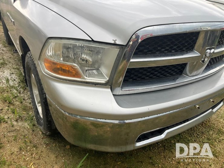 2012-dodge-ram-1500-image-23