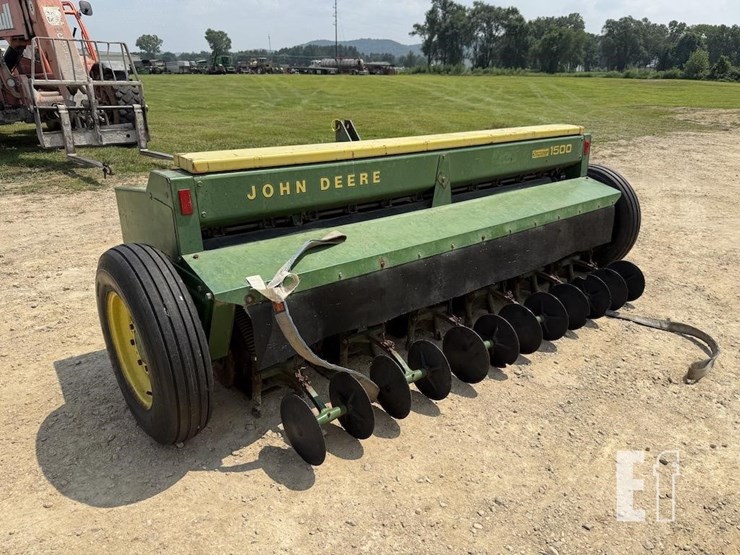 john-deere-1500-image-5