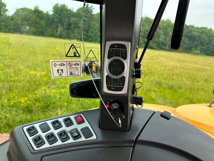 2011-challenger-mt645c-image-65
