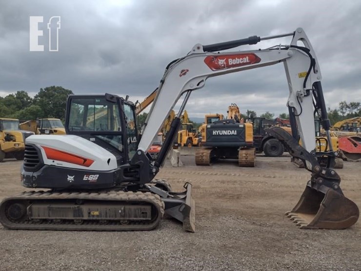 2022-bobcat-e88-image-3