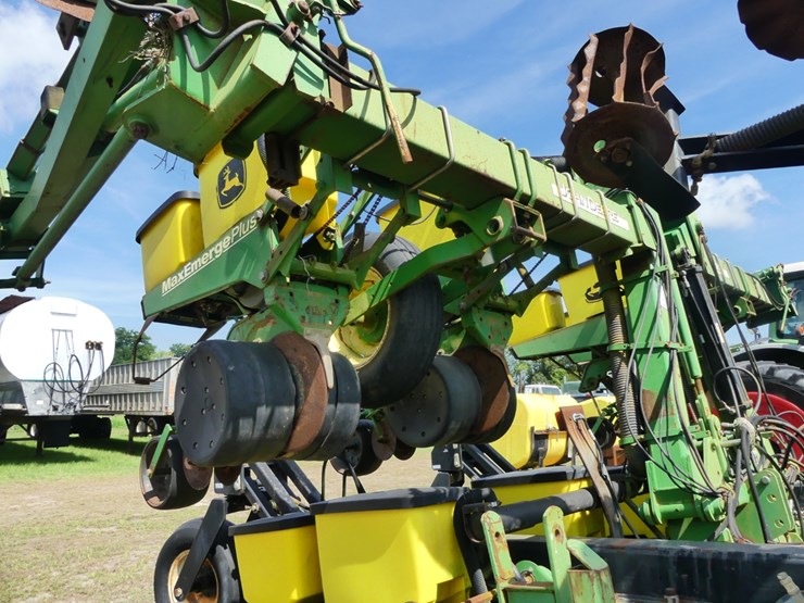 john-deere-1720-image-8