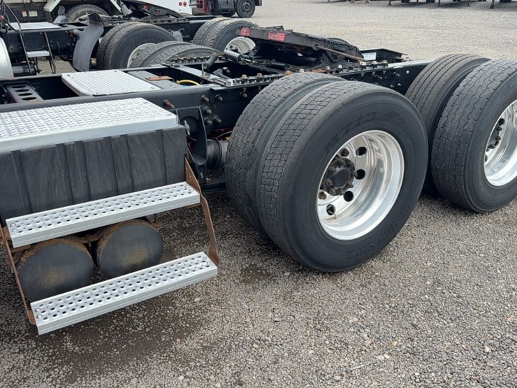 2008-international-prostar-image-10