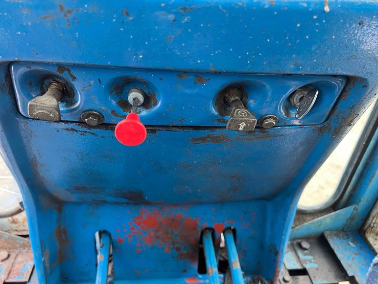 ford-8000-image-19