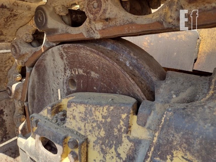 2004-komatsu-d65ex-15-image-26