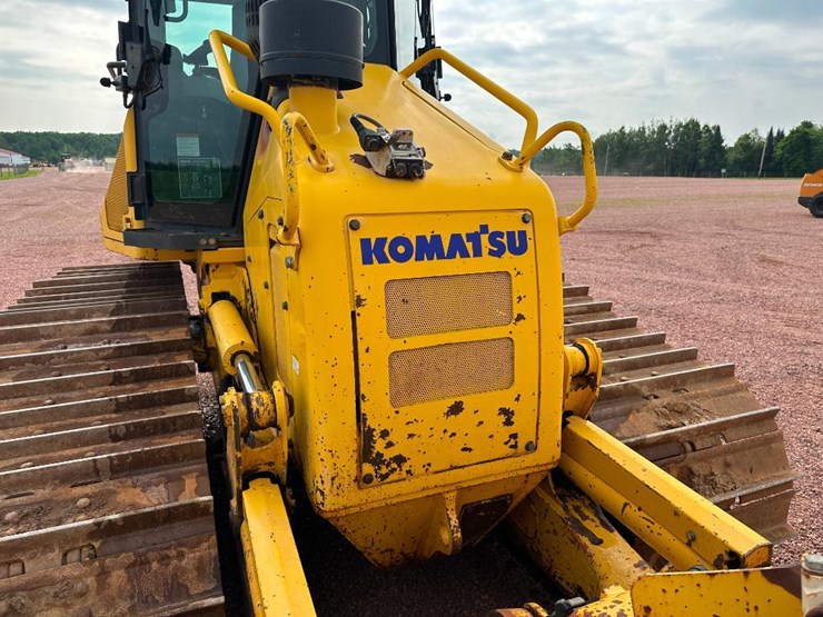 2007-komatsu-d51px-22-image-33