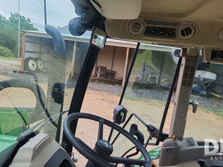2021-john-deere-5075e-image-21