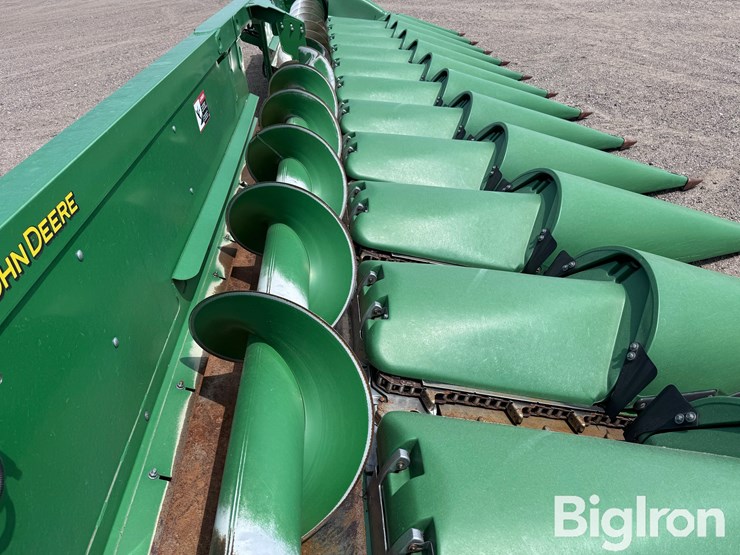 2020-john-deere-712c-image-16