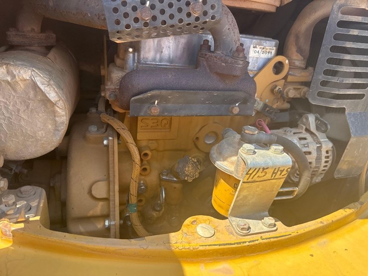 2011-caterpillar-303.5d-cr-image-19