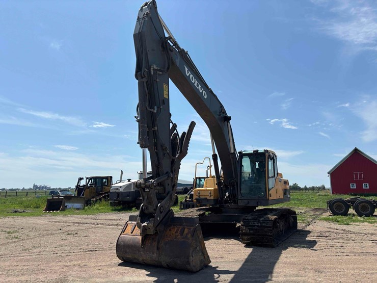 2012-volvo-ec250dl-image-2