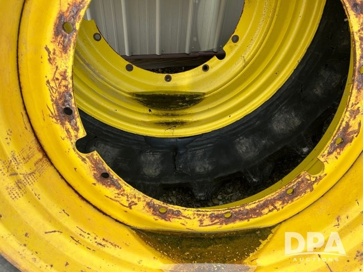 2017-john-deere-r4045-image-30