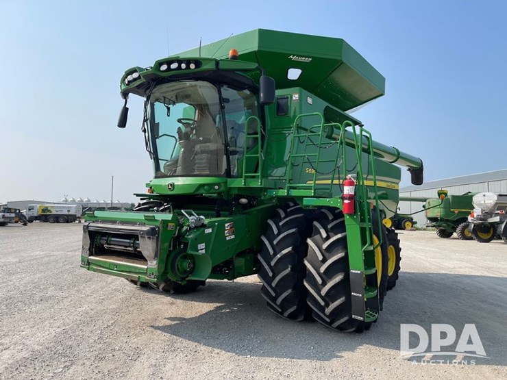 2016-john-deere-s690-image-26