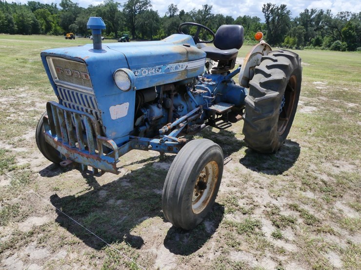 ford-4000-image-2