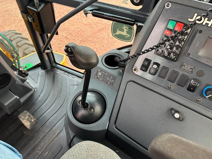 2018-deere-310sl-image-59