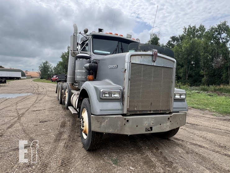 1992-kenworth-w900-image-3