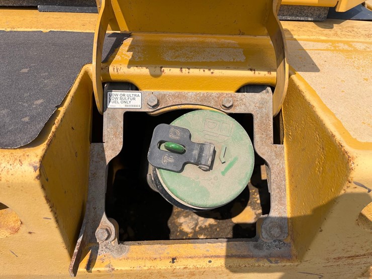john-deere-644-image-22